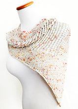 Load image into Gallery viewer, Briar rose kerchief pattern