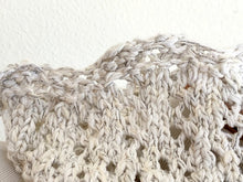 Load image into Gallery viewer, Ehrin cowl