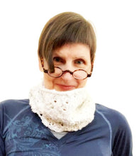 Load image into Gallery viewer, Ehrin cowl