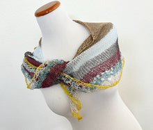 Load image into Gallery viewer, Hourglass shawlette