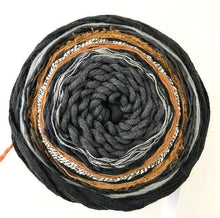Load image into Gallery viewer, Lina cowl - yarnz2GO.com