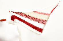 Load image into Gallery viewer, Lipstick and powder shawl - yarnz2GO.com