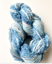 Load image into Gallery viewer, Clarissa shawl