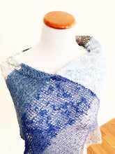 Load image into Gallery viewer, Lofty poncho pattern