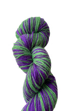 Load image into Gallery viewer, Antje, a cabled cowl kit