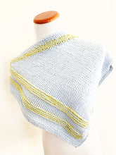 Load image into Gallery viewer, Nissa kerchief, knit kit - yarnz2GO.com