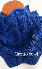 Load image into Gallery viewer, Grotto cowl, knit kit
