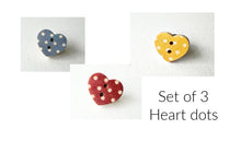 Load image into Gallery viewer, Heart dot, shawl pins - yarnz2GO.com