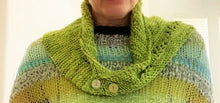 Load image into Gallery viewer, Triangles kerchief pattern - yarnz2GO.com