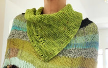 Load image into Gallery viewer, Triangles kerchief pattern - yarnz2GO.com