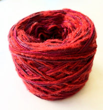 Load image into Gallery viewer, Ehrin cowl