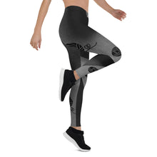 Load image into Gallery viewer, Yarn lover leggings