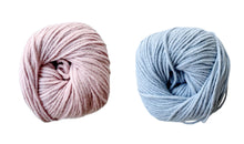 Load image into Gallery viewer, Flowers abound cowl - yarnz2GO.com
