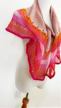 Load image into Gallery viewer, Bebelle cowl
