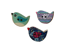 Load image into Gallery viewer, NEW! Small bird pins
