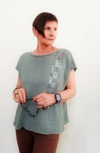 Load image into Gallery viewer, Blooms and lace top - yarnz2GO.com
