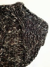 Load image into Gallery viewer, Big ribs cowl, sample
