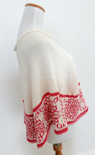 Load image into Gallery viewer, Chrysanthemum poncho - yarnz2GO.com
