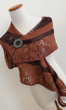 Load image into Gallery viewer, Esme shawlette with shawl cuff - yarnz2GO.com
