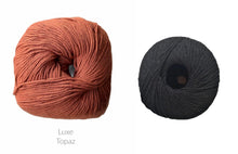 Load image into Gallery viewer, Esme shawlette with shawl cuff - yarnz2GO.com
