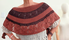 Load image into Gallery viewer, Esme shawlette with shawl cuff - yarnz2GO.com
