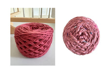 Load image into Gallery viewer, Fallish shawl
