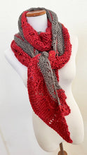 Load image into Gallery viewer, Fallish shawl
