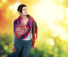 Load image into Gallery viewer, Happiness shawl sample
