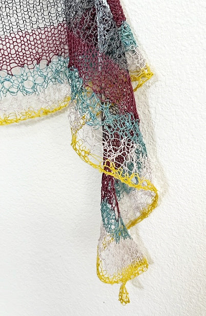 Hourglass shawlette pattern