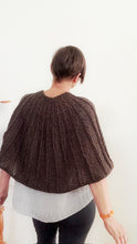 Load image into Gallery viewer, Idris poncho
