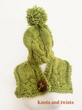 Load image into Gallery viewer, Knot and Twists cowl or Beanie
