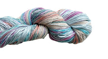 Load image into Gallery viewer, Zinnia pretty shawl
