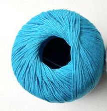 Load image into Gallery viewer, Woot top, knit kit
