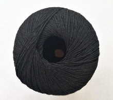 Load image into Gallery viewer, Linen yarn - yarnz2GO.com
