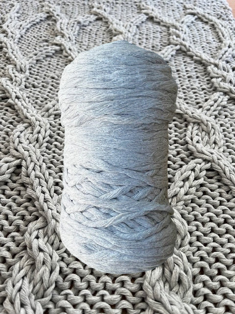 Natural cotton yarn