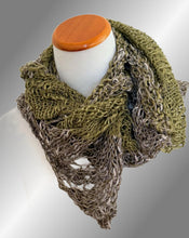 Load image into Gallery viewer, Perfectly pesto shawl - yarnz2GO.com
