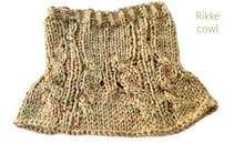 Load image into Gallery viewer, Rikke Cowl &amp; Hat
