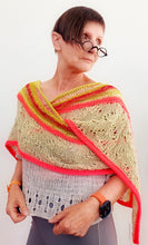Load image into Gallery viewer, Showy me shawl - yarnz2GO.com
