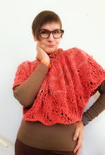 Load image into Gallery viewer, Strobl poncho
