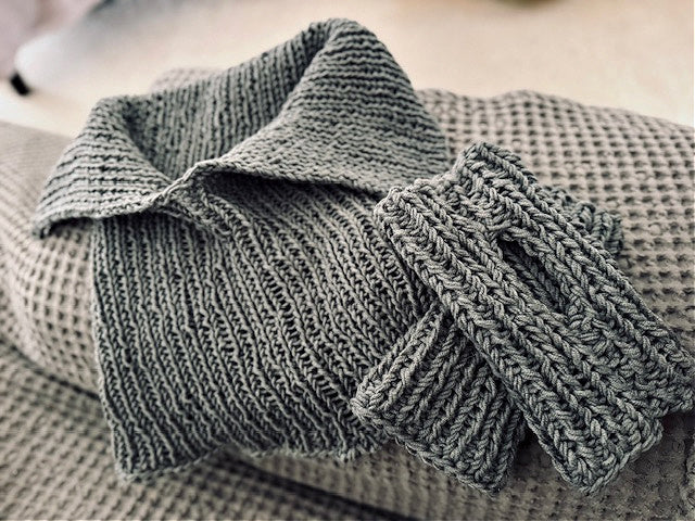 Thornley cowl & mitten set