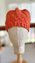 Load image into Gallery viewer, Toppler a new hat/beanie
