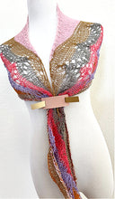 Load image into Gallery viewer, Zinnia pretty shawl
