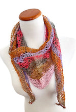 Load image into Gallery viewer, Zinnia pretty shawl
