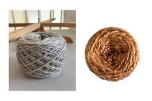 Load image into Gallery viewer, Fallish shawl
