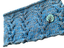 Load image into Gallery viewer, New! Antje, cabled cowl kit
