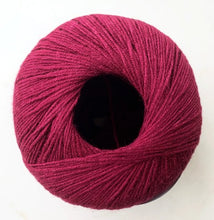 Load image into Gallery viewer, Chiara vest, knit kit - yarnz2GO.com
