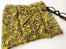 Load image into Gallery viewer, Stacked Diamonds cowl, knit kit

