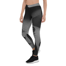 Load image into Gallery viewer, Yarn lover leggings
