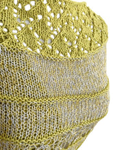 Load image into Gallery viewer, Lemonzest shawl
